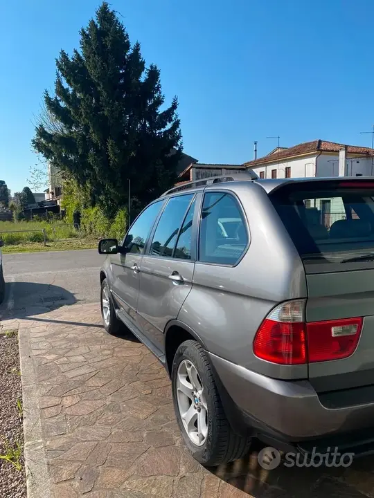 BMW X5 2005 photo 2