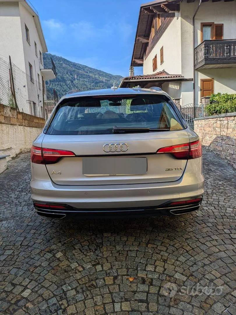 Audi A4 Avant 2021 photo 3