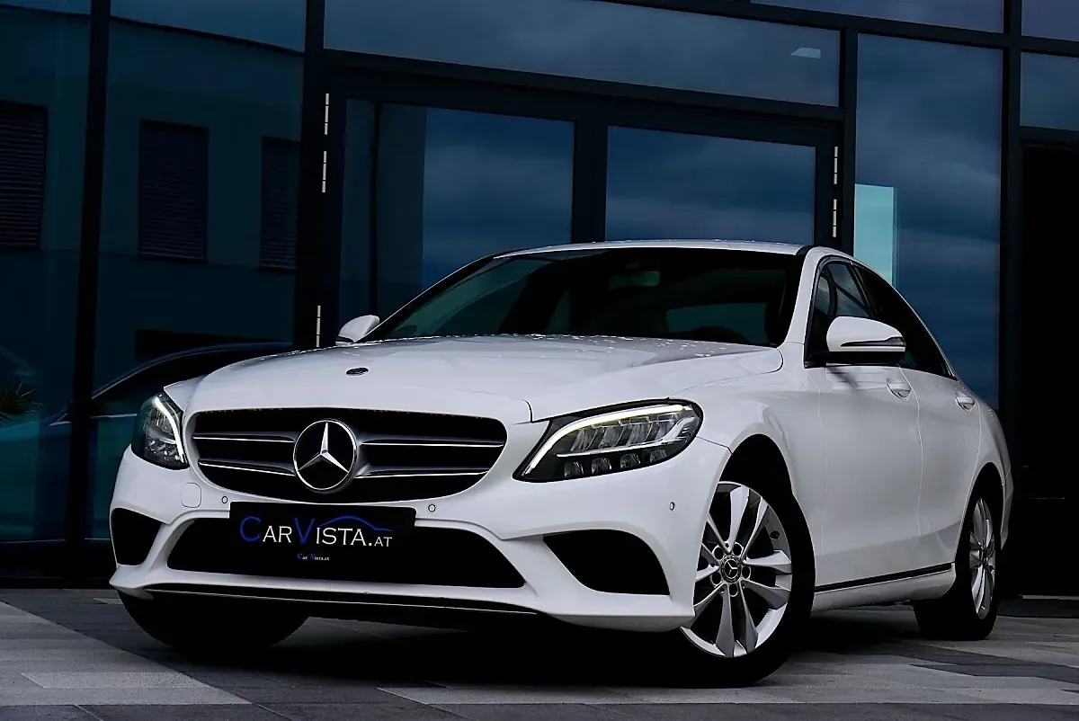 Mercedes-Benz C-Class 2019 photo 2
