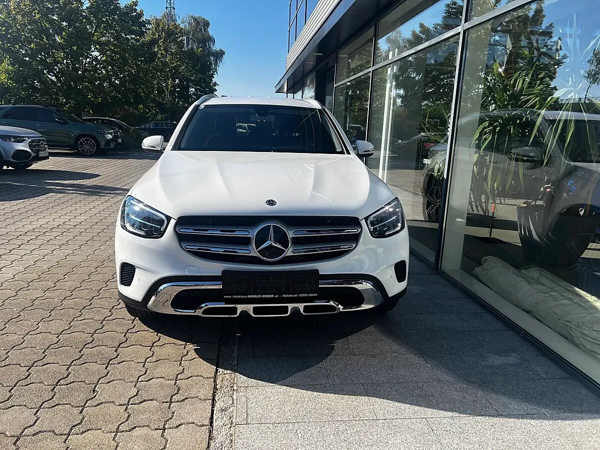 Mercedes-Benz Glc-Class 2020 photo 2