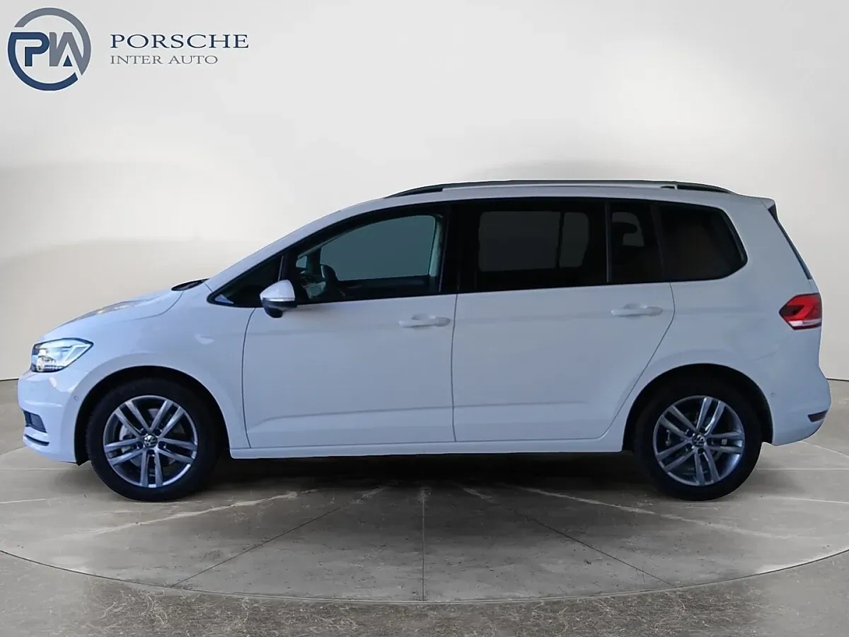 Volkswagen Touran 2026 photo 2