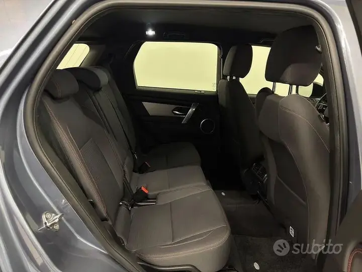 Land Rover Discovery Sport 2021 photo 5
