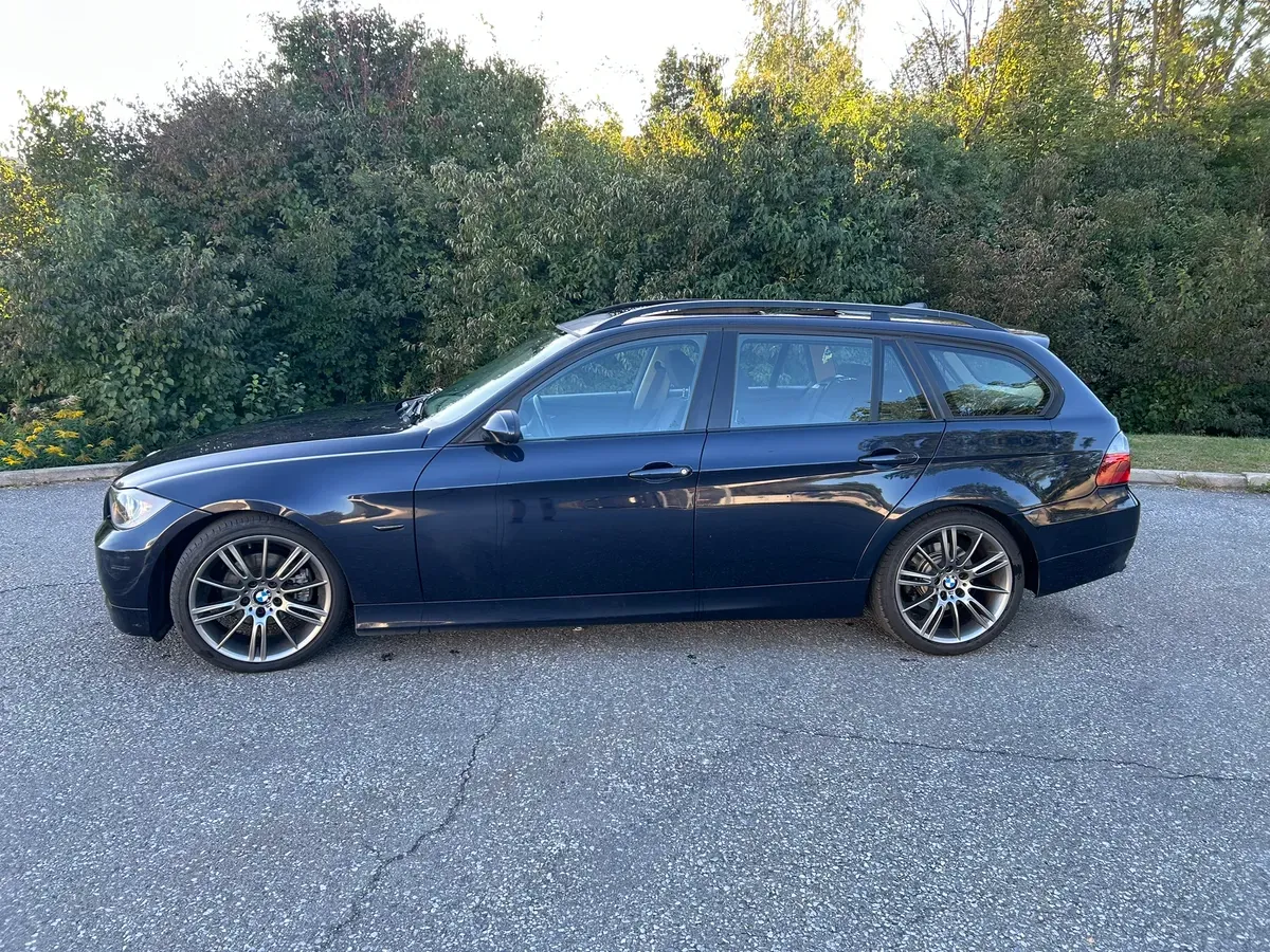 BMW 3 Series 2006 photo 2