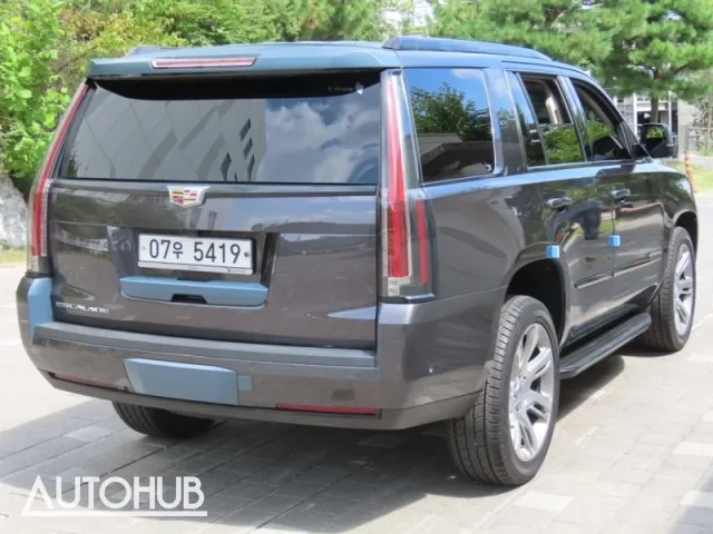 Cadillac Escalade 2018 photo 3