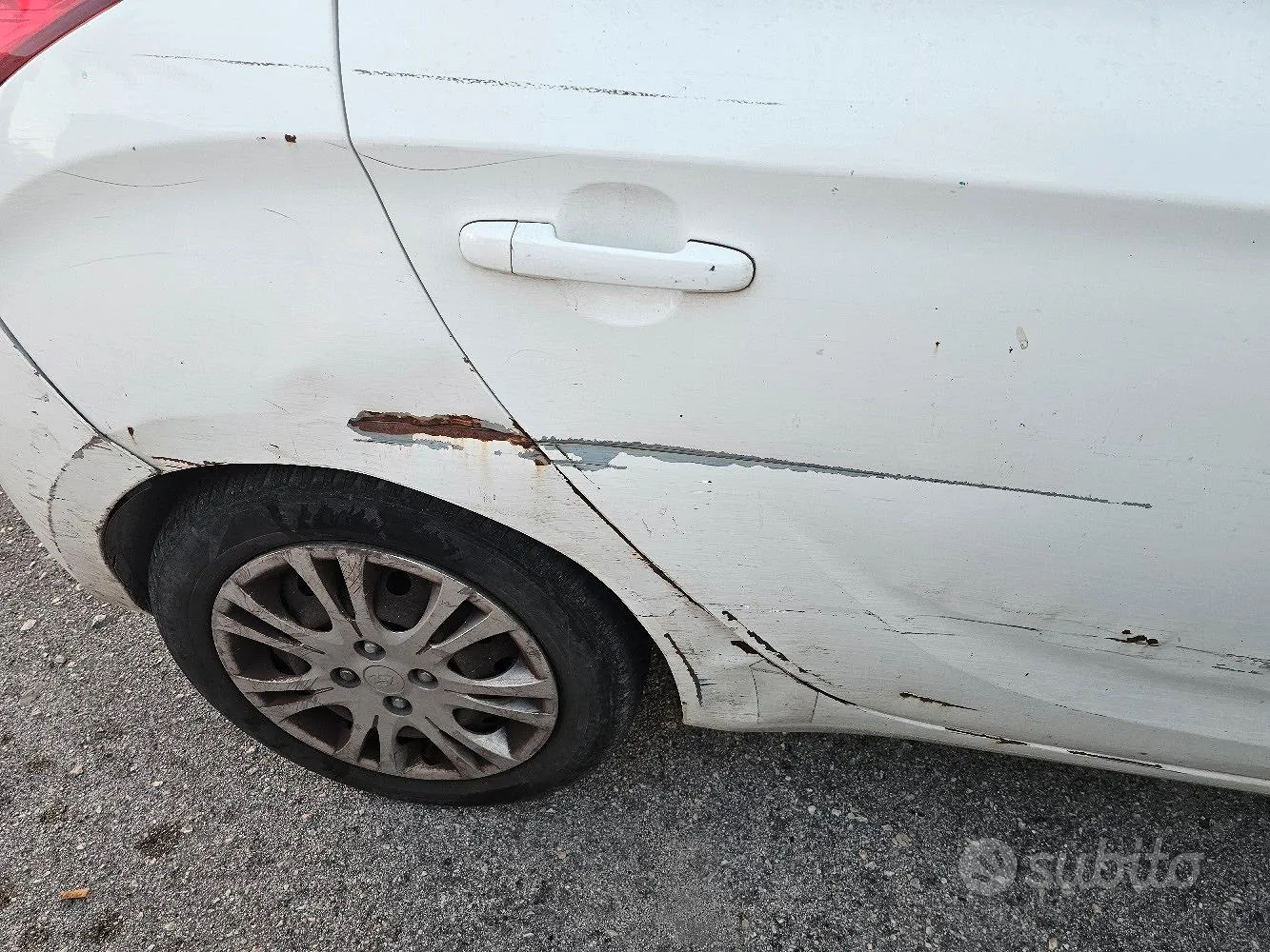 Hyundai I20 2010 photo 2