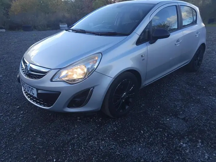 Vauxhall Corsa 2013 photo 3