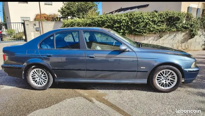 BMW Série 5 2001 photo 3