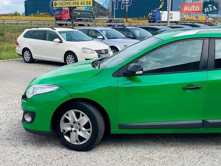 Renault Megane 2013 photo 4