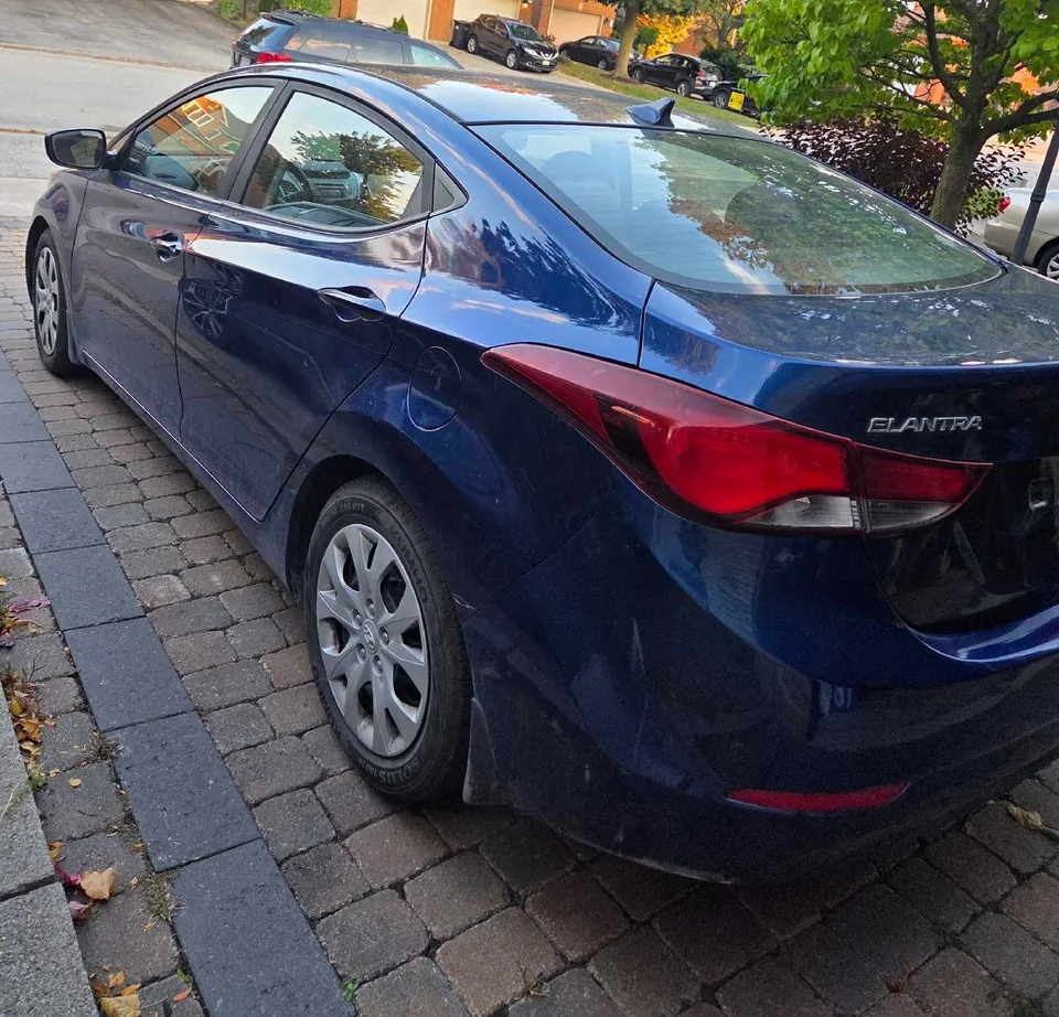 Hyundai Elantra 2015 photo 3