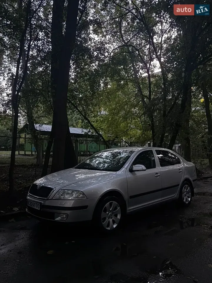 Skoda Octavia 2008 photo 2
