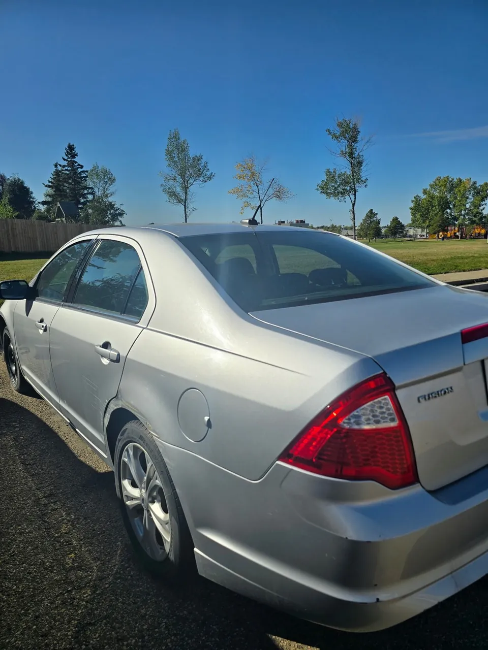 Ford Fusion 2012 photo 2