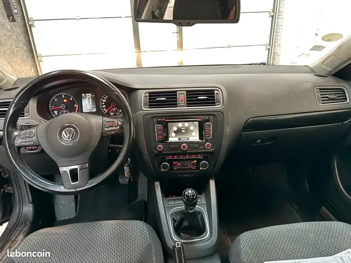 Volkswagen Jetta 2012 photo 5