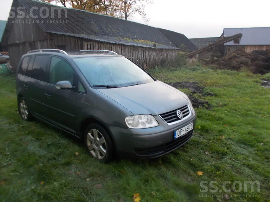 Volkswagen Touran 2006 photo 3