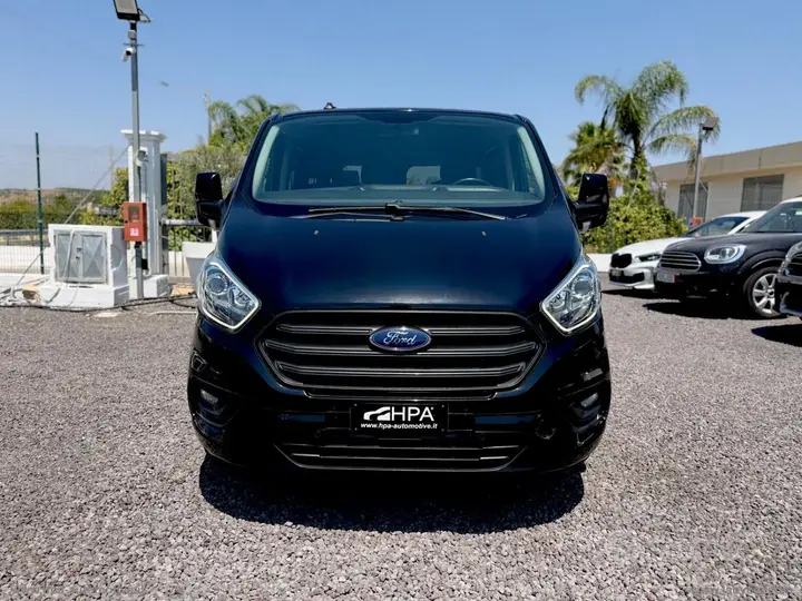 Ford Tourneo Custom 2020 photo 2
