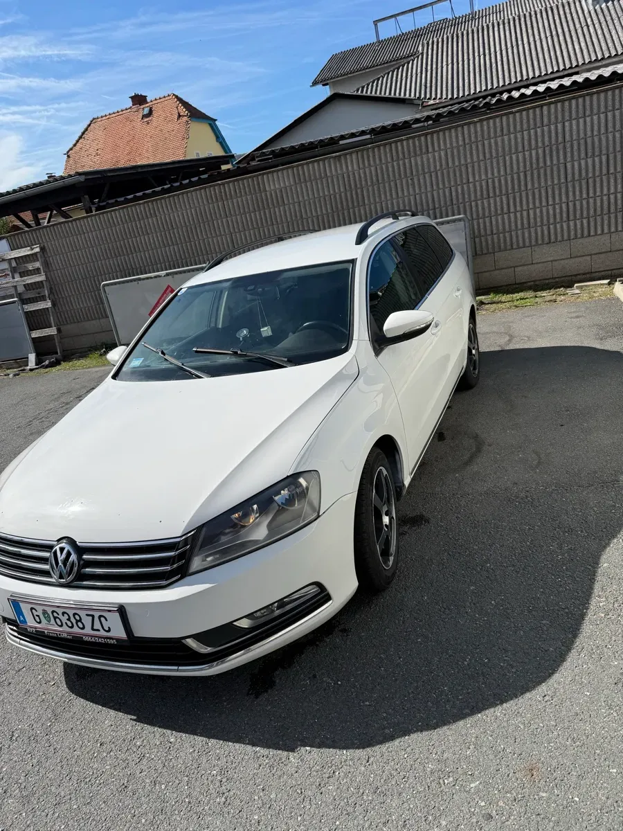 Volkswagen Passat 2011 photo 3