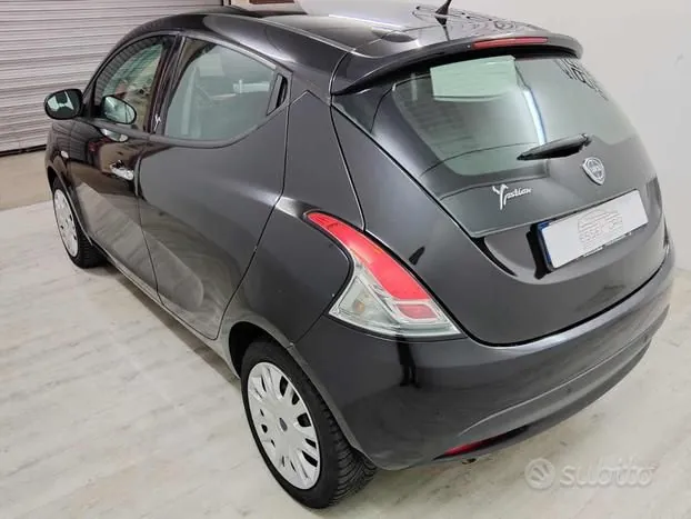 Lancia Ypsilon 2011 photo 4