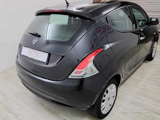 Lancia Ypsilon 2011 photo 3