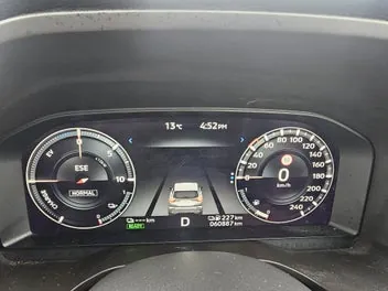 Mitsubishi Outlander 2022 photo 2
