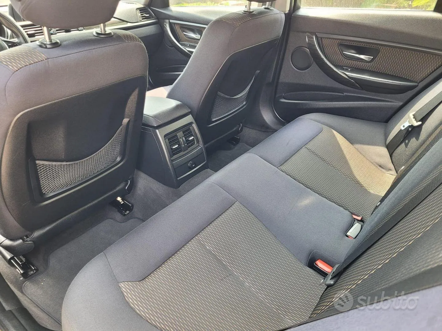 BMW 318D 2013 photo 4