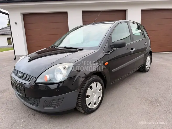 Ford Fiesta 2009 photo 2
