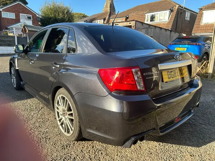 Subaru Wrx Sti 2011 photo 5