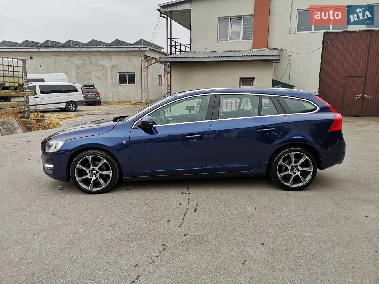 Volvo V60 2015 photo 4