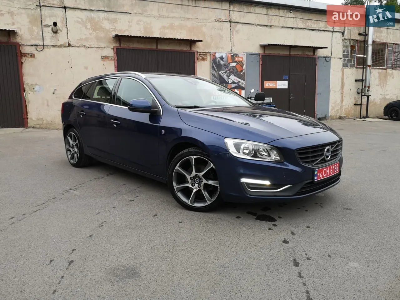 Volvo V60 2015 photo 2