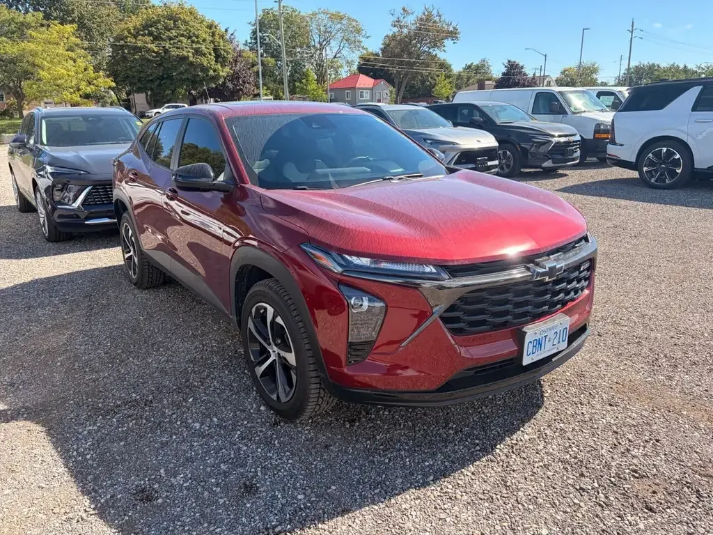Chevrolet Trax 2024 photo 2