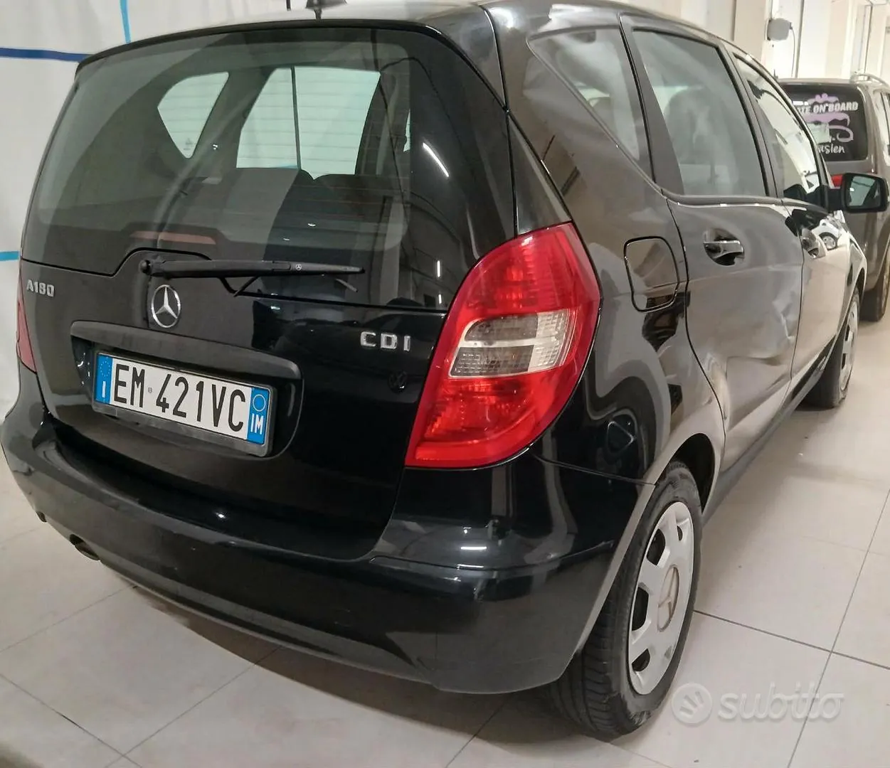 Mercedes-Benz A 2012 photo 2