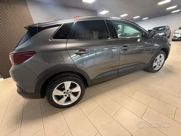 Opel Grandland X 2019 photo 2