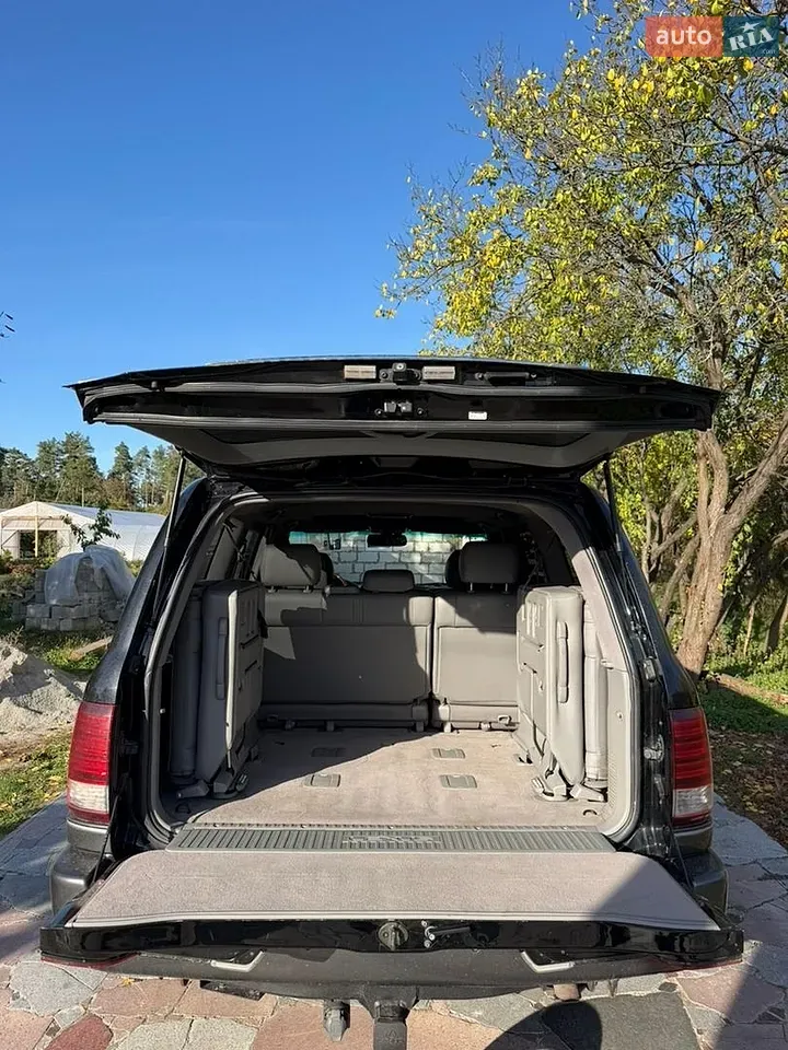 Lexus Lx 2005 photo 3