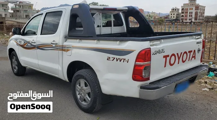 Toyota Hilux 2010 photo 3