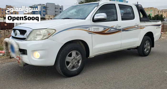 Toyota Hilux 2010 photo 2