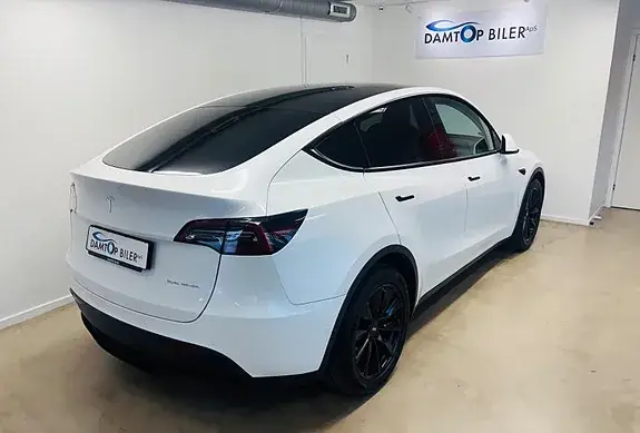 Tesla Model Y 2022 photo 3