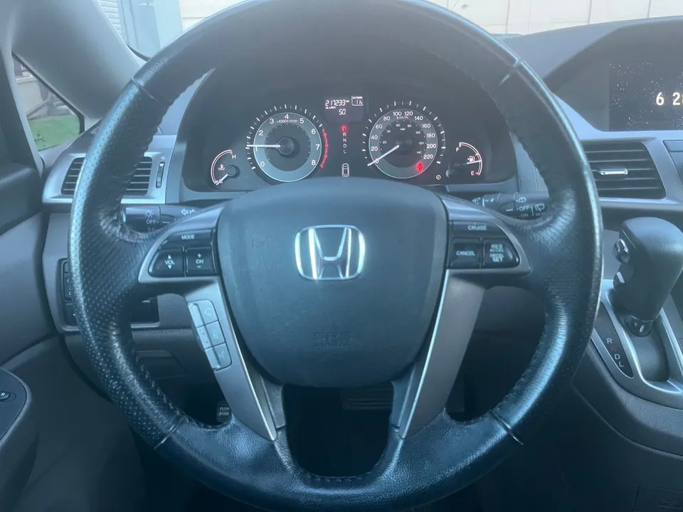 Honda Odyssey 2015 photo 5