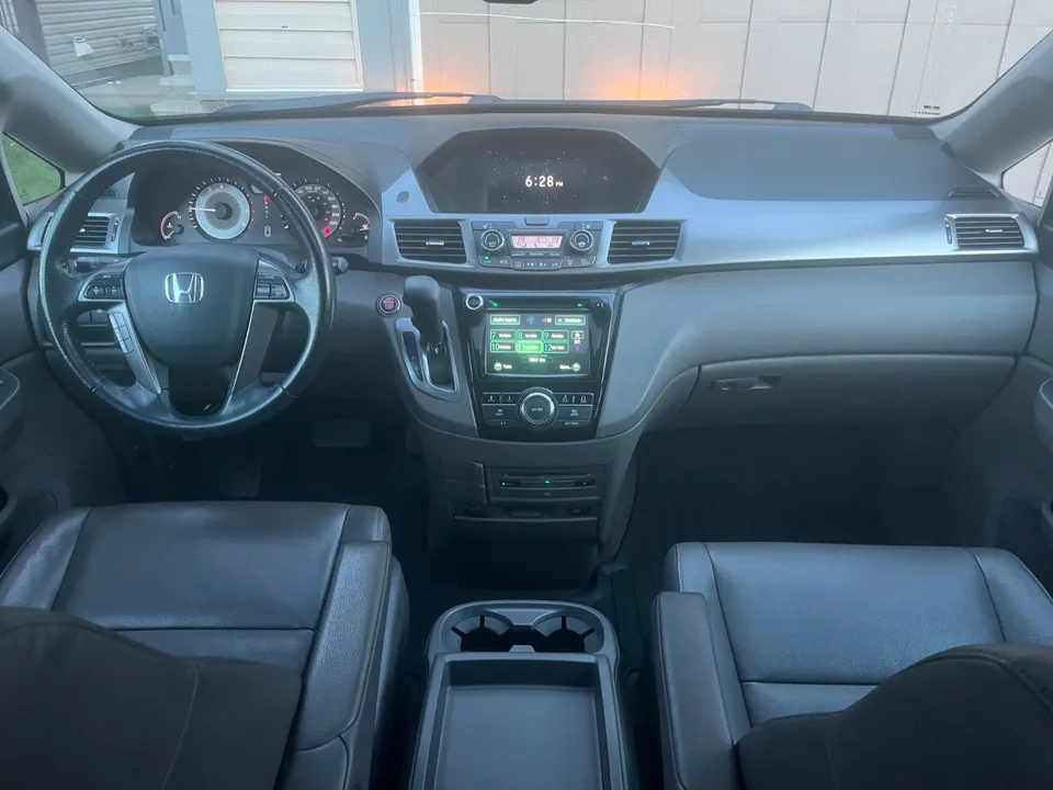 Honda Odyssey 2015 photo 4