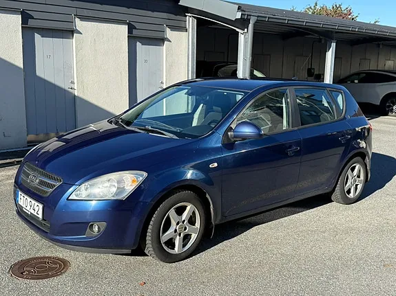 Kia Ceed 2007 photo 2