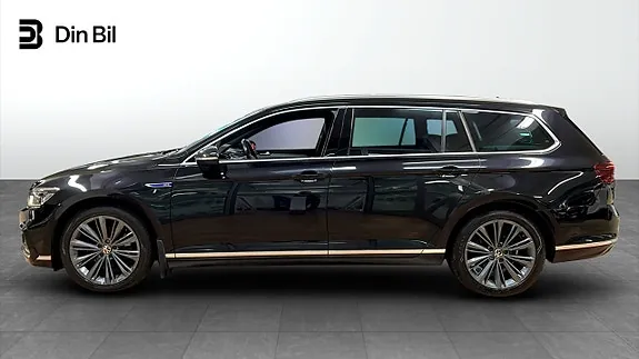 Volkswagen Passat 2021 photo 2