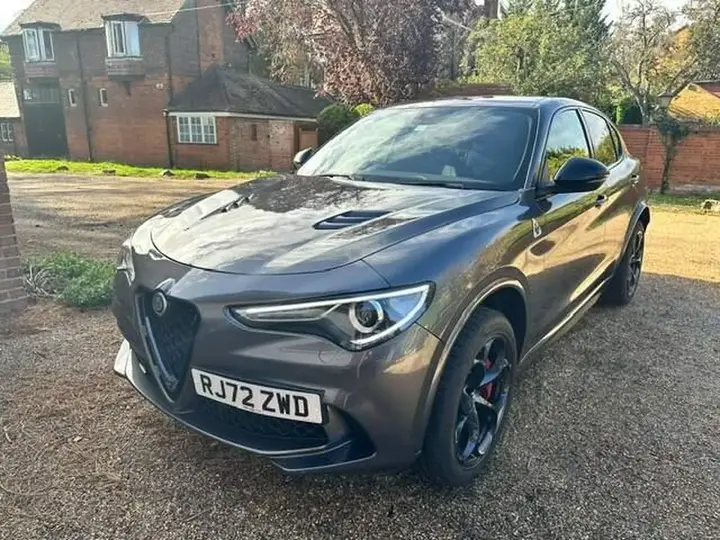 Alfa Romeo Stelvio 2022 photo 3