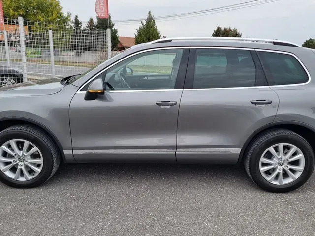 Volkswagen Touareg 2013 photo 4