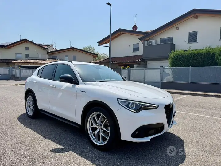 Alfa Romeo Stelvio 2022 photo 4