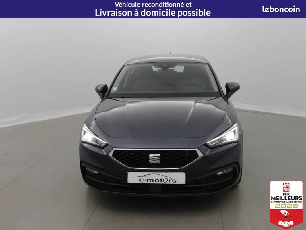 Seat Leon 2023 photo 2