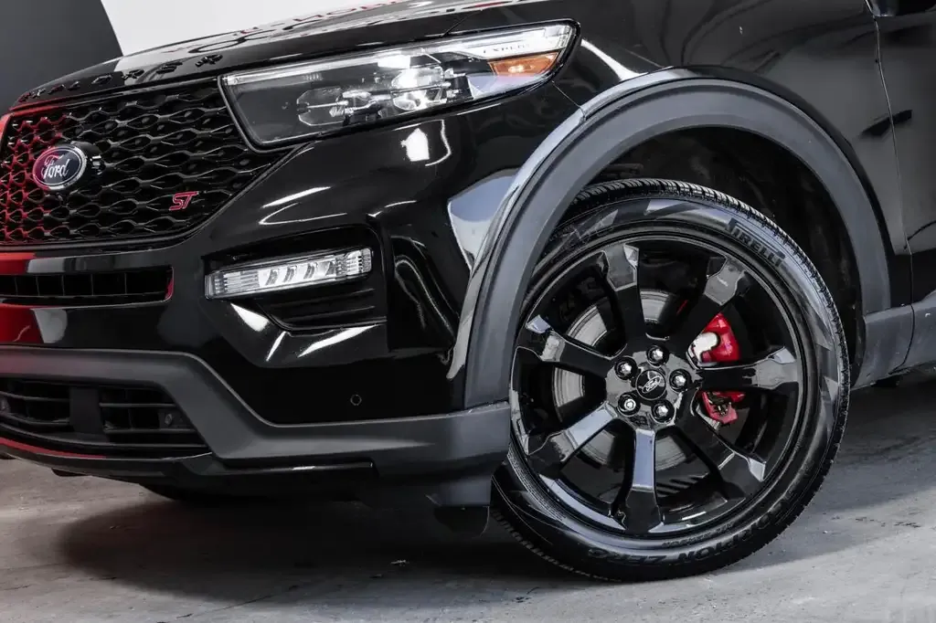 Ford Explorer 2022 photo 2