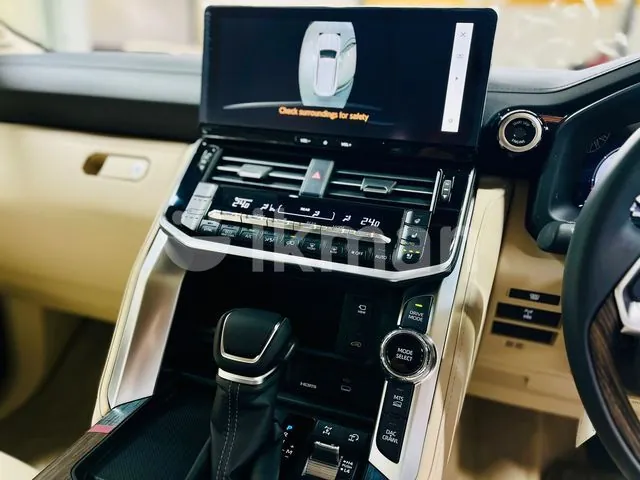 Toyota Land Cruiser Prado 2026 photo 5