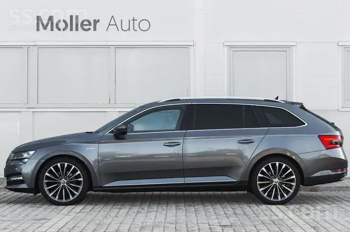 Skoda Superb 2022 photo 2