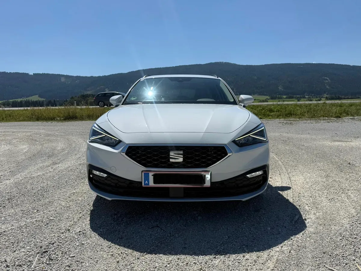 Seat Leon 2021 photo 2