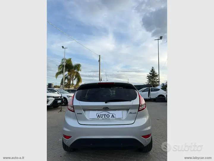Ford Fiesta 2013 photo 5
