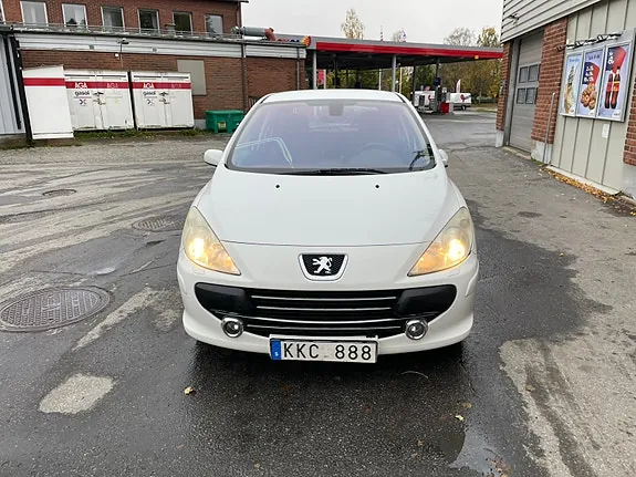 Peugeot 307 2008 photo 2