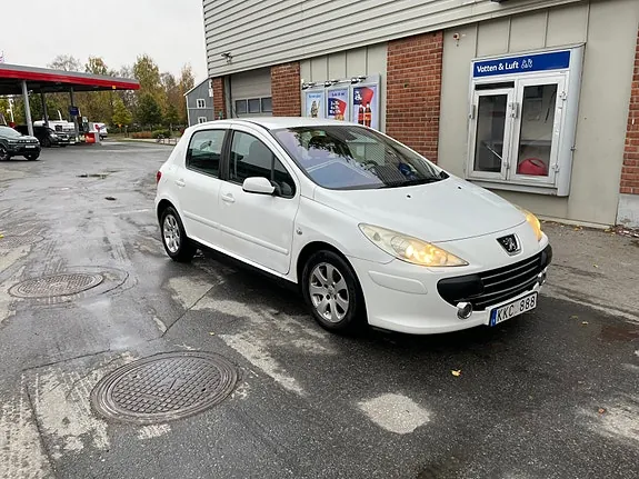 Peugeot 307 2008 photo 4