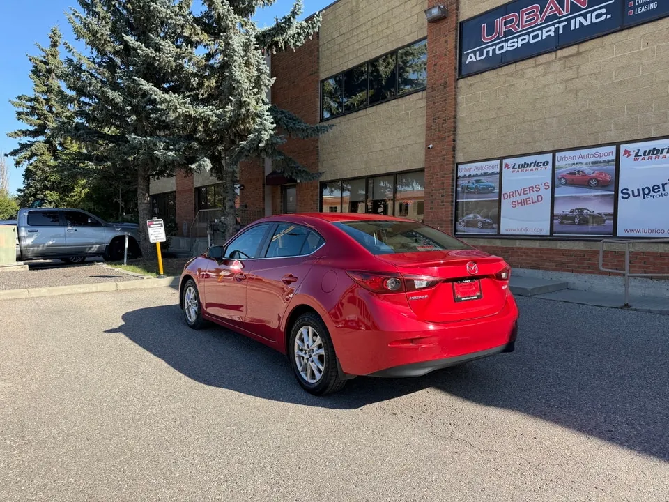 Mazda Mazda3 2015 photo 2